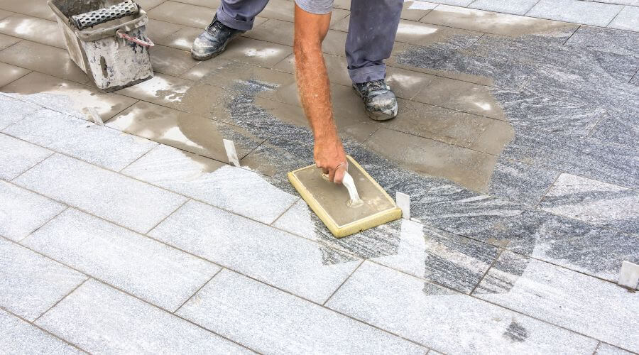 Professional gutter cleaning in Centreville, VA